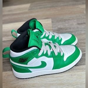 Air Jordan 1 mid size 11c